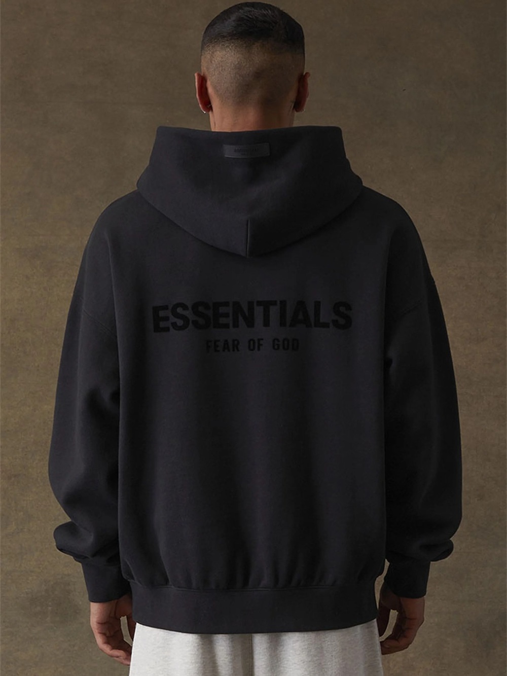 Fear of God Essentials Black Pullover Stretch Limo Hoodie - Picture 4 of 10